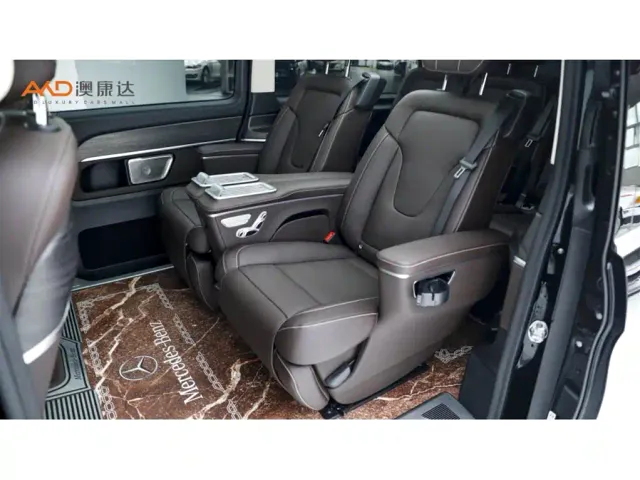 Mercedes-Benz V-Class — Фото автомобиля 7