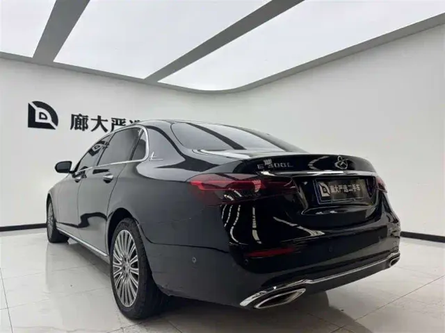 Mercedes-Benz E-Class — Фото автомобиля 6