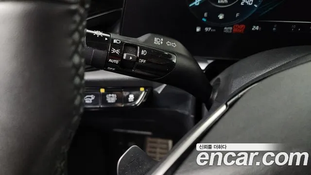 Kia Niro The All New Niro Signature — Фото автомобиля 27