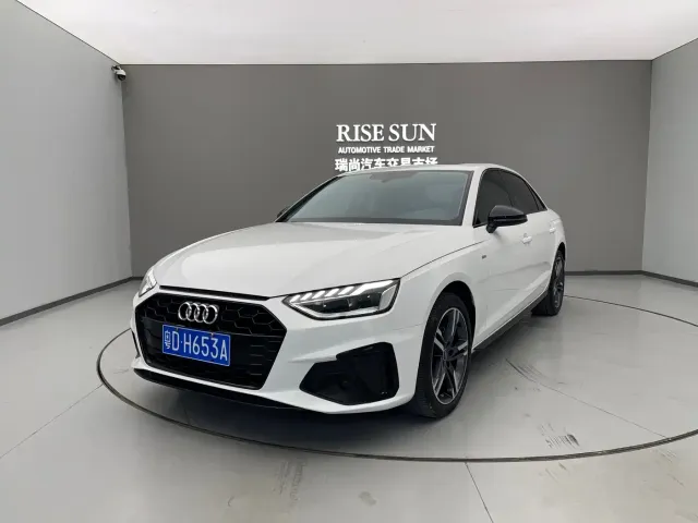 Фотография автомобиля — Audi A4L
