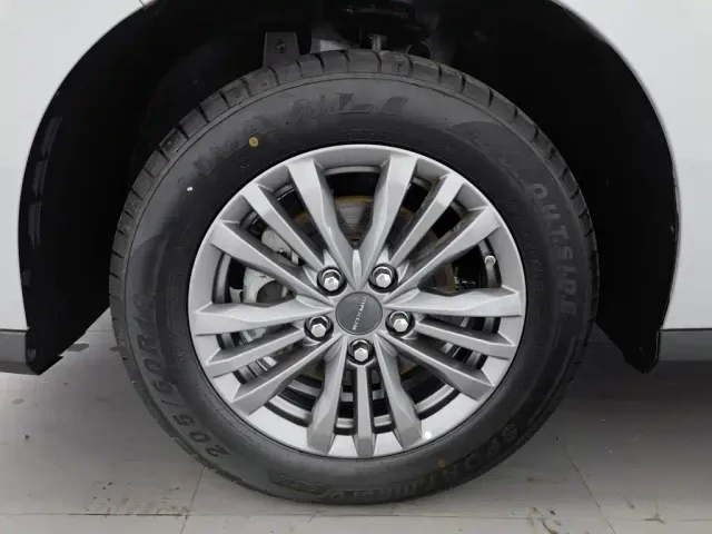 Maxus G50 — Фото автомобиля 17