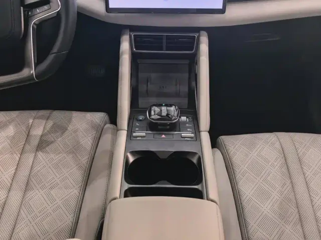 BYD Yuan UP — Фото автомобиля 16