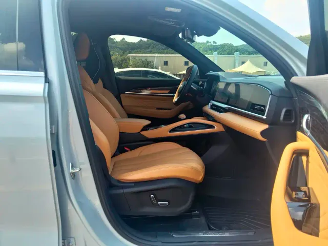 Geely Xingyue L — Фото автомобиля 5
