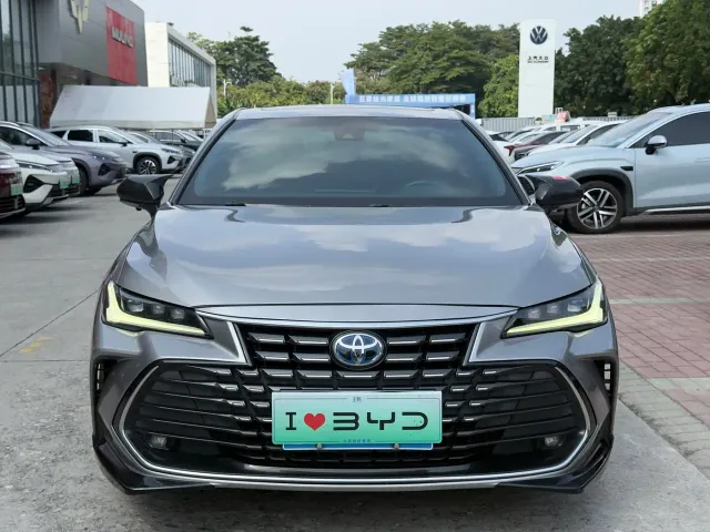 Toyota Avalon — Фото автомобиля 2