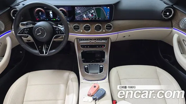 Mercedes-Benz E-Class — Фото автомобиля 7
