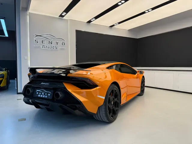 Lamborghini Huracan — Фото автомобиля 5