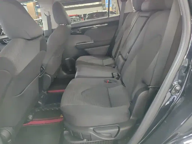 Toyota Highlander — Фото автомобиля 16