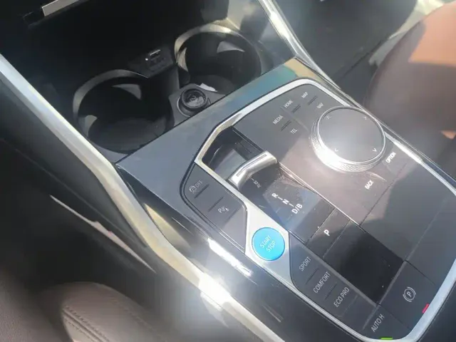 BMW i3 — Фото автомобиля 16