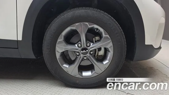 Kia Seltos New — Фото автомобиля 6