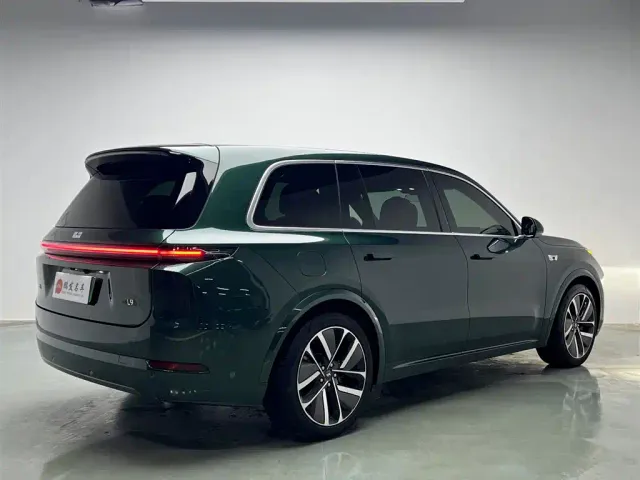 Li Auto L9 — Фото автомобиля 19