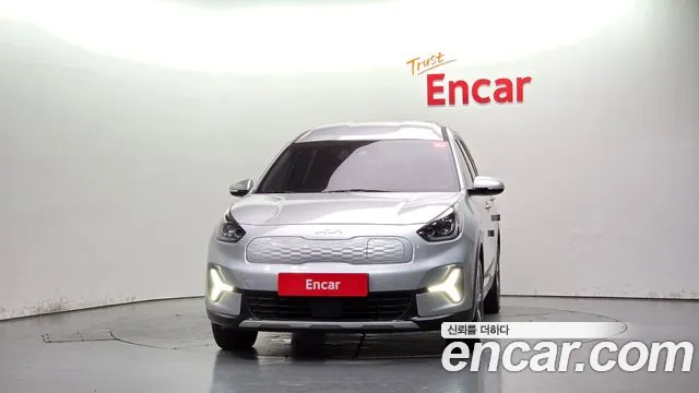 Kia Niro — Фото автомобиля 3