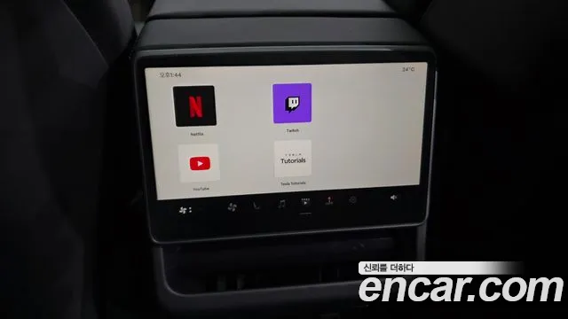 Tesla Model 3 — Фото автомобиля 27