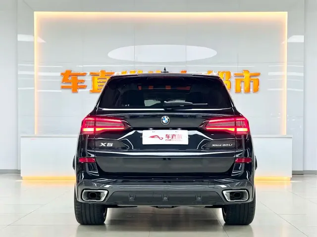 BMW X5 — Фото автомобиля 6