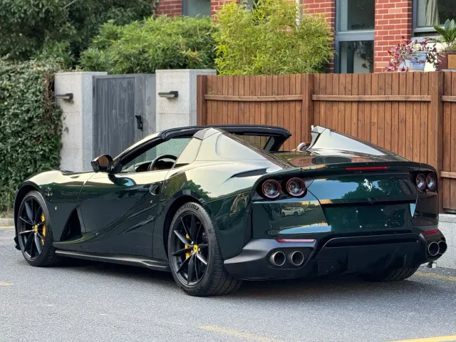 Ferrari 812 — Фото автомобиля 3