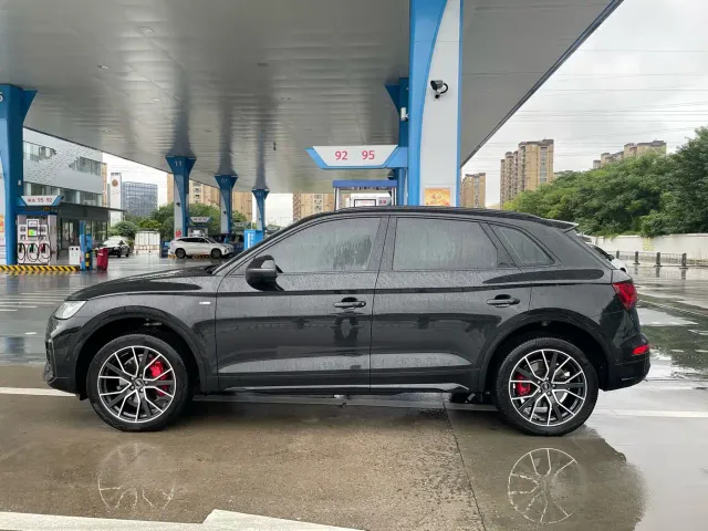 Audi Q5L — Фото автомобиля 3