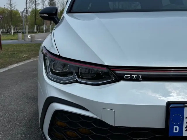 Volkswagen Golf GTI 2021 380TSI DSG GTI — Фото автомобиля 5