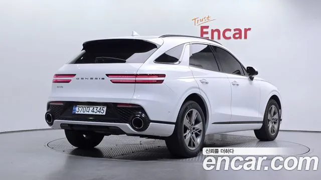 Genesis GV70 — Фото автомобиля 2