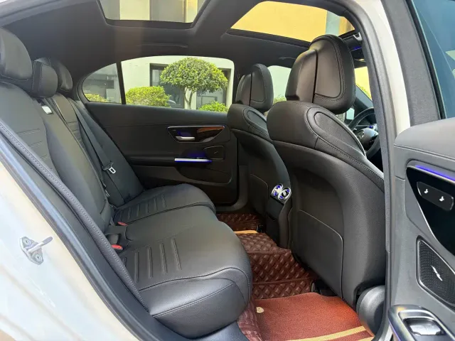 Mercedes-Benz C-Class — Фото автомобиля 15