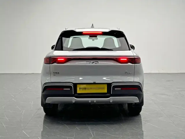 BYD Yuan UP — Фото автомобиля 5