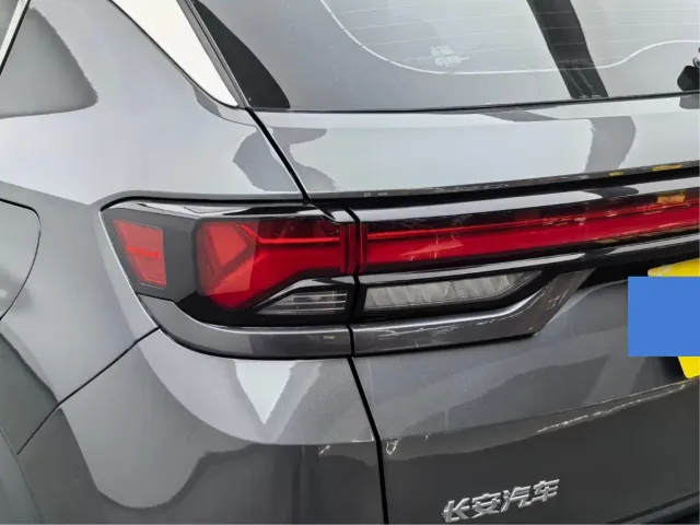 Changan CS35 Plus — Фото автомобиля 10