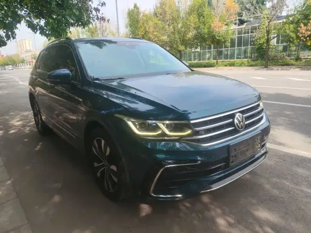 Volkswagen Tiguan L — Фото автомобиля 3