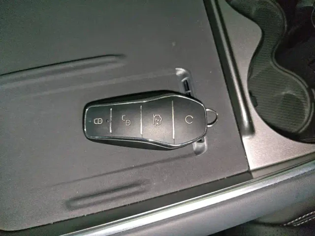 BYD Sealion 05 EV — Фото автомобиля 8
