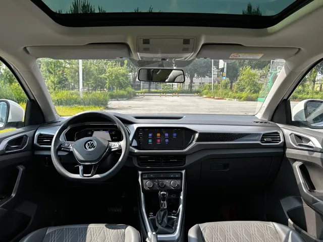 Volkswagen T-Cross — Фото автомобиля 16