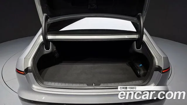 Hyundai Grandeur Grandeur (GN7) 3.5 LPG 2WD (Такси) — Фото автомобиля 20