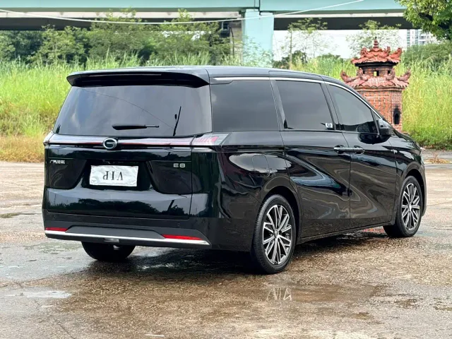 GAC Trumpchi E8 — Фото автомобиля 18