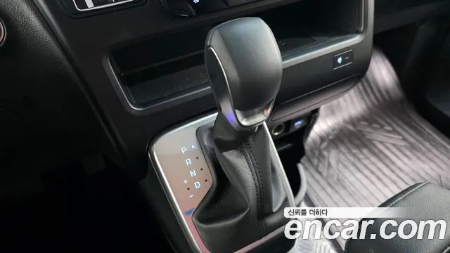 Hyundai Staria Staria Tourer 9 мест — Фото автомобиля 9