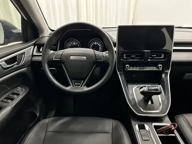 Haval M6 — Фото автомобиля 11