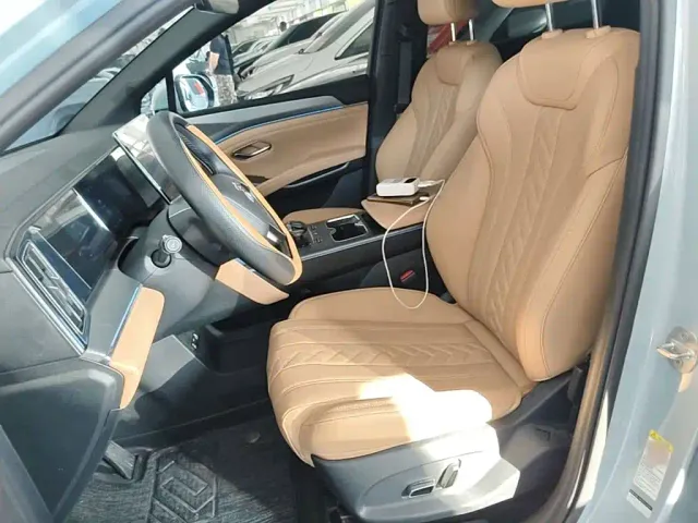 BYD Song L DM-i — Фото автомобиля 14