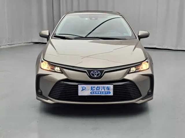 Toyota Corolla — Фото автомобиля 2