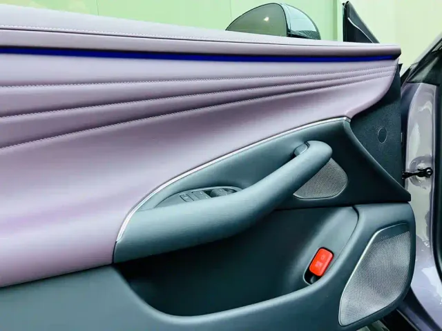 Xiaomi SU7 — Фото автомобиля 11