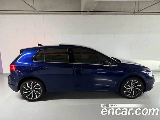 Volkswagen Golf Generation 8 — Фото автомобиля 3