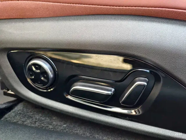 BYD Seal 07 DM-i — Фото автомобиля 11