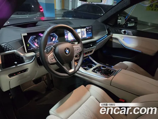 BMW X7 — Фото автомобиля 10