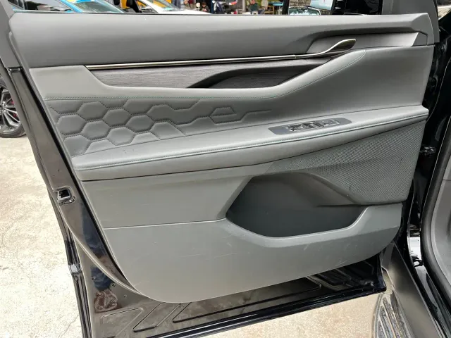 Ford Edge — Фото автомобиля 6