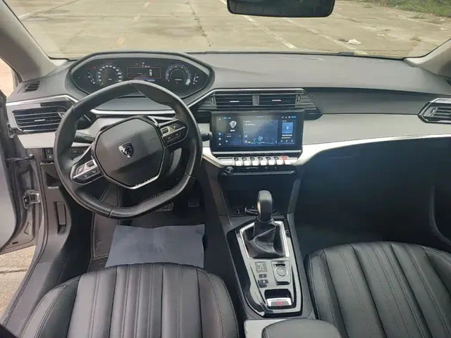 Peugeot 408 — Фото автомобиля 9