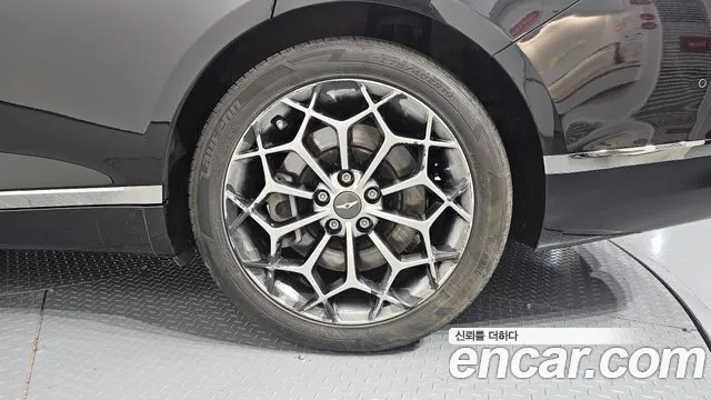 Genesis G80 RG3 — Фото автомобиля 6