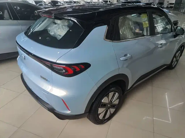 Wuling Bingo S — Фото автомобиля 6