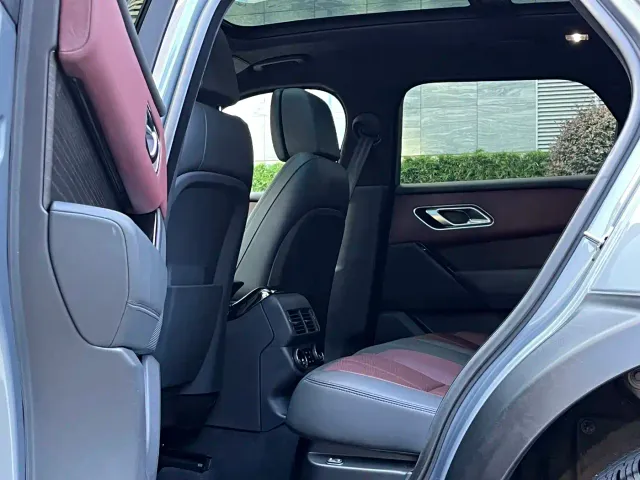 Land Rover Range Rover Velar — Фото автомобиля 10