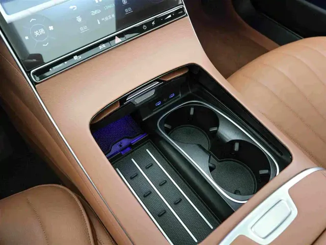 Mercedes-Benz S-Class — Фото автомобиля 10