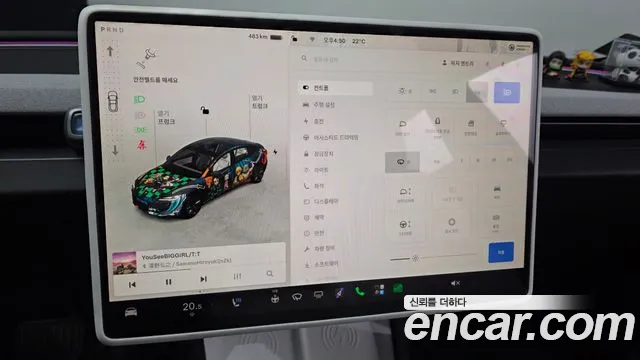 Tesla Model 3 — Фото автомобиля 16