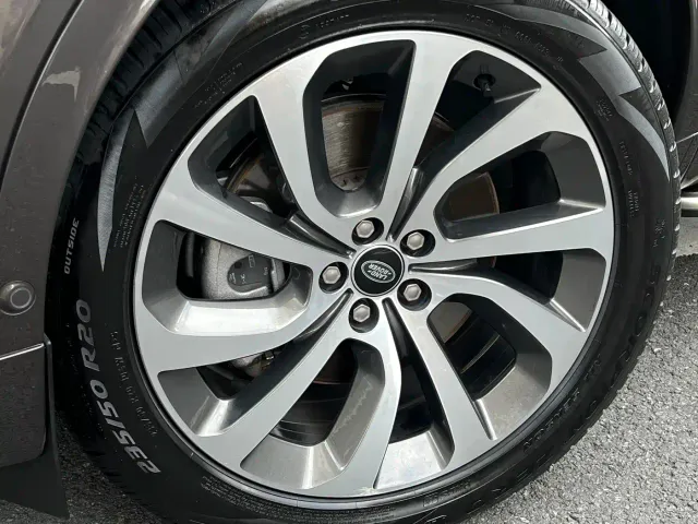 Land Rover Discovery Sport — Фото автомобиля 21
