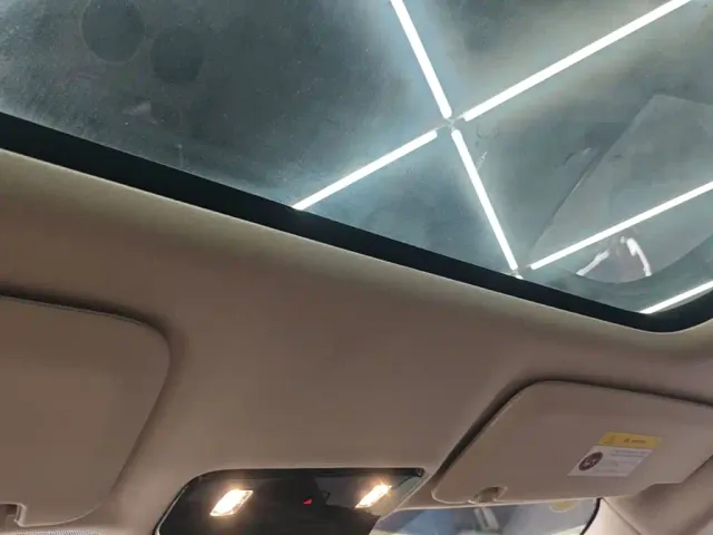 Li Auto MEGA — Фото автомобиля 17