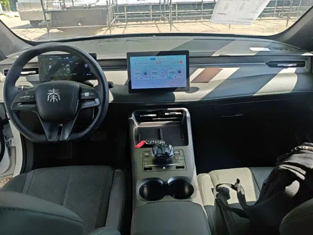 BYD Qin PLUS — Фото автомобиля 9