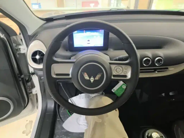 Wuling Bingo — Фото автомобиля 10
