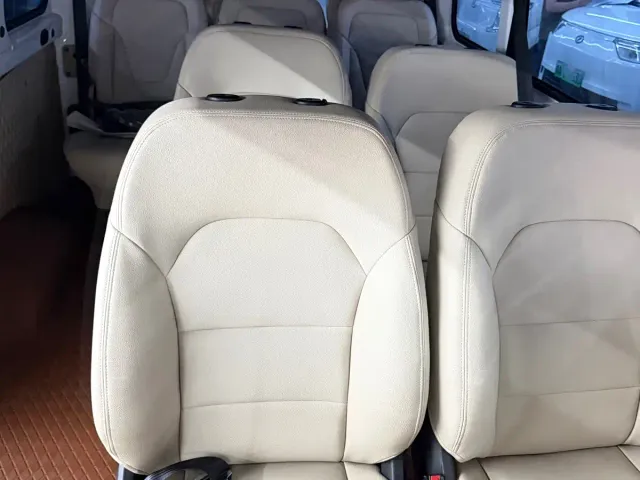 Wuling Yangguang — Фото автомобиля 11