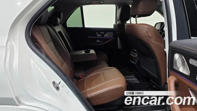 Mercedes-Benz GLE-Class — Фото автомобиля 10